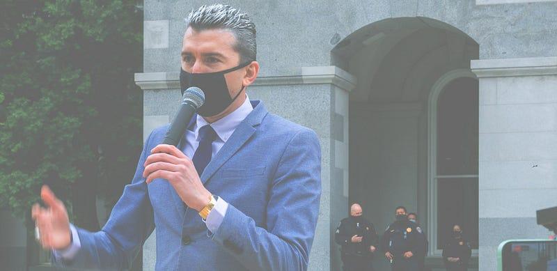 “Experts” and the Black Box